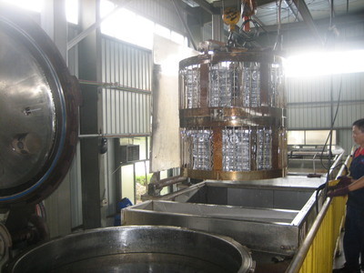 【批發(fā)供應(yīng)真空浸滲設(shè)備浸滲液】價格,廠家,圖片,汽摩產(chǎn)品制造設(shè)備,臺州市浸滲化工機(jī)械設(shè)備廠-