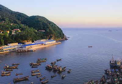 浙江臺州代管的一個&ldquo;百強(qiáng)縣&rdquo;,是省內(nèi)第二大島,擁有大鹿島景區(qū)